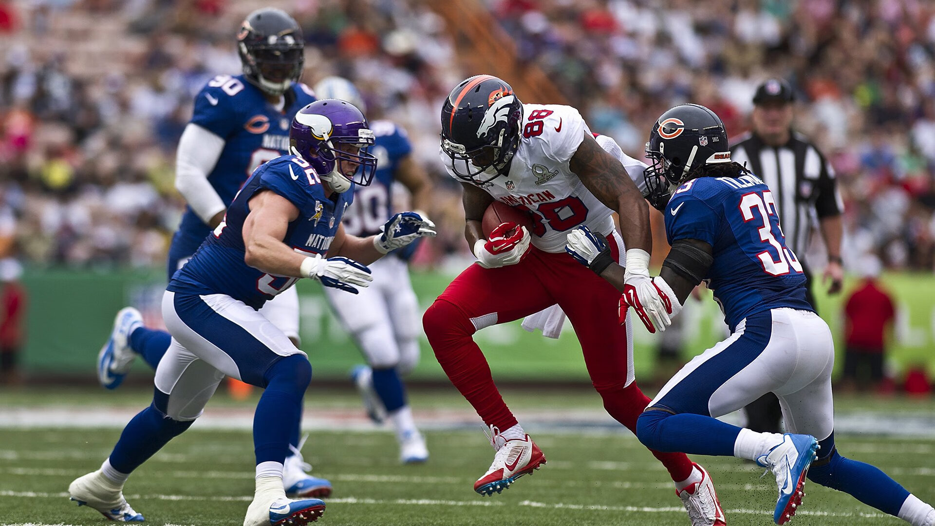 艾比·德尔福：南非队的防守定海神针，关键时刻拦截对方威胁，比尔和艾德